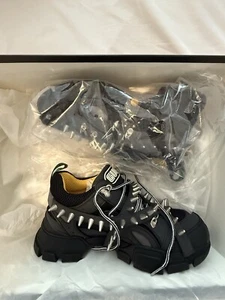 Gucci Flashtrek Black Spike Brand New Size 7.5M - Picture 1 of 7