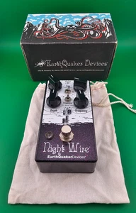 Earthquaker Devices Night Wire Harmonic Tremolo Gitarreneffektpedal gebraucht - Bild 1 von 7