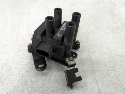 2000-2004 Ford Focus Ignition Coil Igniter Pack HO43Q - Image 1 of 4