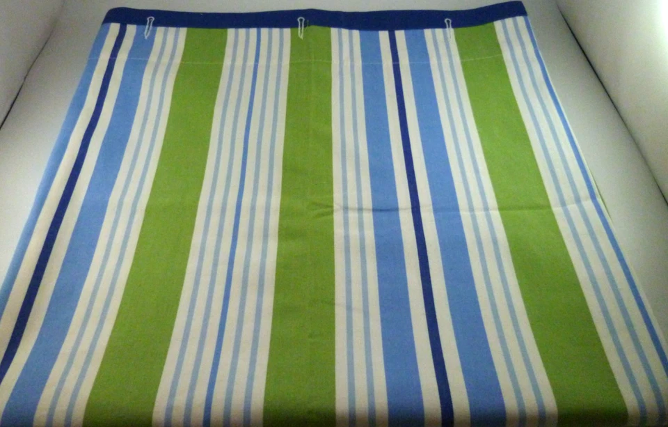 Cortina de ducha Pottery Barn Kids de tela a rayas azul blanco verde lima 72" Foto 1 de 4