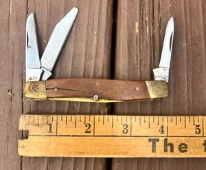 Vintage Old 3 Blade Kabar Wooden Handle Damaged 1109 USA Folding Pocket Knife - Picture 1 of 4