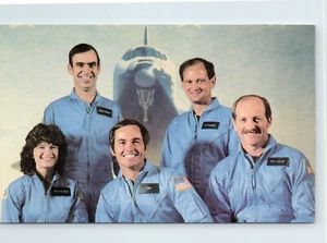 1983 NASA Space Shuttle Challenger Crew Sally Ride 1° donna americana nello spazio - Foto 1 di 2