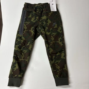 Nike Tech Fleece Boys Camo Joggers Youth S Black FN9120-010 Sweatpants New - Picture 1 of 8