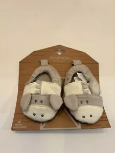 Demdaco Baby Slippers horse Design, Size 6-12 Months, Off-White and Gray - Picture 1 of 2