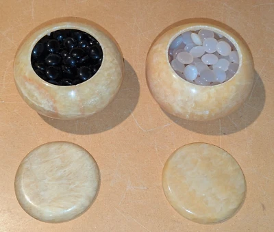 Exquisito Juego de PIEDRAS GO Vintage Ágata y Ónix Negro Blanco en Mármol Igo Cuencos Foto 1 de 4