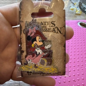 Minnie Treasure Chest Pirates Of The Caribbean Dlrp Dlp Disney Paris 2022 Pin - Picture 1 of 4