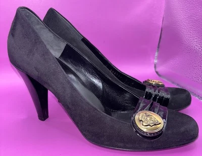 Gucci Hysteria Pumps Black Suede/Patent Leather/Gold Logo Medallion Sz 8B (0785) - Image 1 of 4