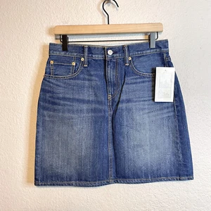 Levis Women’s 27 Denim Jean Skirt Medium Blue Wash Short Casual - Picture 1 of 9