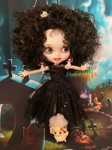 Blythe Doll, BLYTH Customized AND Dressed w/Teeth L W/ HER FRIEND Icy . - Picture 1 of 7