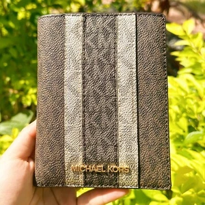 Michael Kors Jet Set Travel Passport Wallet ID Holder Luggage Multi MK Logo - Picture 1 of 2