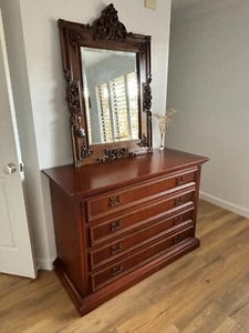 Dresser chests of drawers with 2 bed side drawers and matching mirror - Picture 1 of 2