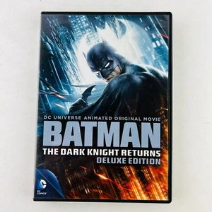 Batman The Dark Knight Returns Deluxe Edition DVD Peter Weller, Michael Emerson - Picture 1 of 2