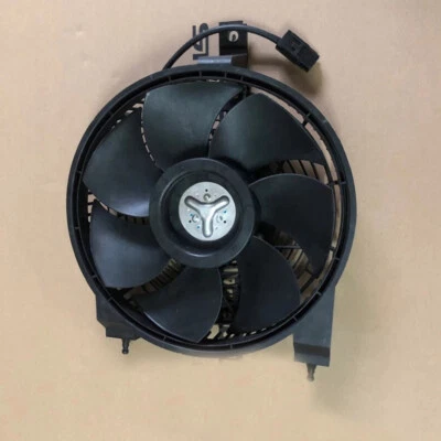 Ventilador electrónico condensador de refrigeración aire acondicionado para Toyota Land Cruiser LC200 08-20 Foto 1 de 2