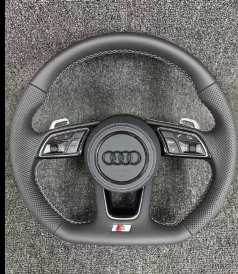 VOLANTE COMPLETO S LINE PER AUDI PADDLE F1 AUDI A3 8V-8Y A4/A5/A6/A7/Q3/Q5/Q7/Q8 Foto 1 de 4