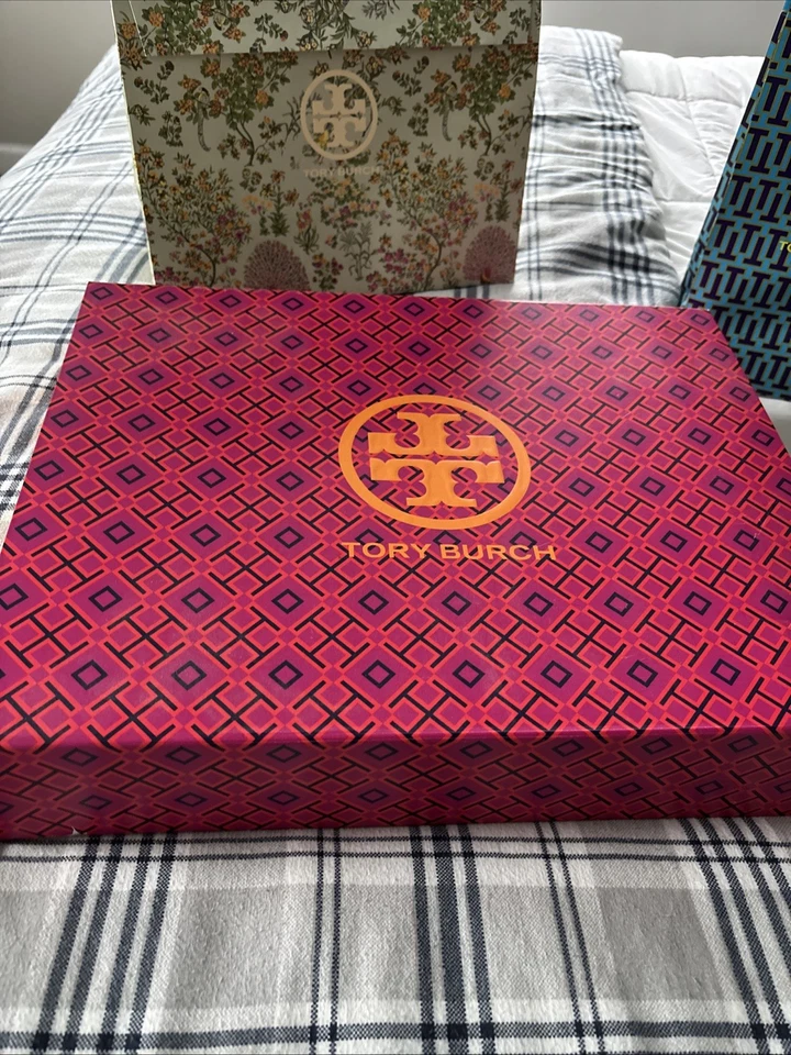 Большая подарочная коробка Tory Burch - Изображение 1 из 4
