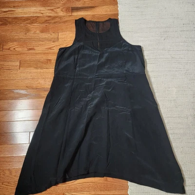Vestido Madewell Parkview de seda sin mangas negro columpio bolsillos fluidos cuello redondo M Foto 1 de 4