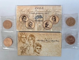 Serie di quattro medaglie in bronzo primo coniuge 2007, emesse da US Mint - Foto 1 di 5