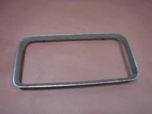 Cuadro de instrumentos velocímetro Jeep Wagoneer 1968 tablero moldura envolvente envío gratuito - Imagen 1 de 5