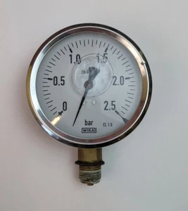 WIKA Manometer 0-2.5 Bar Rohrfederdruckmessgerät Flüssigkeitsfüllung 100mm - Bild 1 von 3