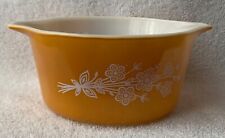 PYREX BUTTERFLY GOLD ROUND CASSEROLE 473B ONE QUART - NO LID - VINTAGE