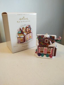 Hallmark Keepsake 2006 Sweet Shop Noelville Special Lighting Effect Ornament - Picture 1 of 13