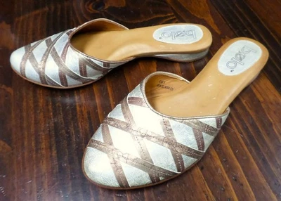 $185 BOLO Cuero Metálico Diseñador COMODIDAD Slides 6 EUR 36,5 Foto 1 de 4