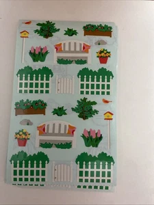 Mrs. Grossman’s Vintage Aufkleber 1993 Gartenbank Zaun Blumen Vogelhaus - Bild 1 von 1