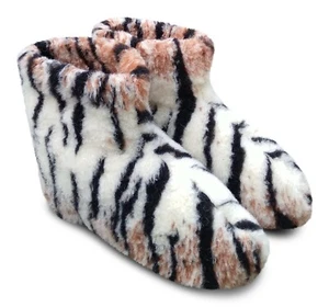 Hüttenschuhe, Hausschuhe  aus 100% Schafwolle, Lammwolle, Schaffell, Leder Sohle - Bild 1 von 5