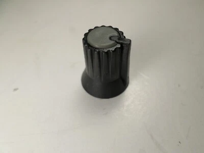 Yorkville MP8 PA powered mixer Grey Tipped Knob part - Image 1 of 4