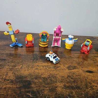 Lot of 7 Vintage McDonalds Happy Meal Toys 5 Food Changeables Transformers - Image 1 of 4