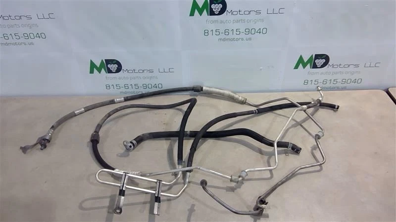 Ford Transit 250 2015-2023 líneas de enfriador de aceite CK413A212AE Foto 1 de 4