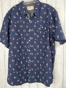 Free Planet Men's Shirt 2X Skiing Santa Print on Blue Button Up Short Sleeve - Picture 1 of 11