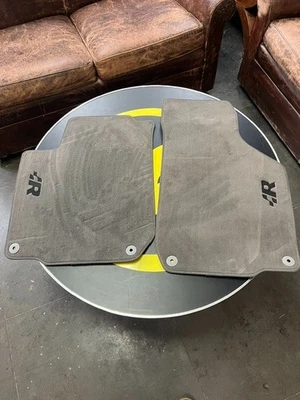 Alfombrillas MK4 Volkswagen Golf R32 Foto 1 de 4