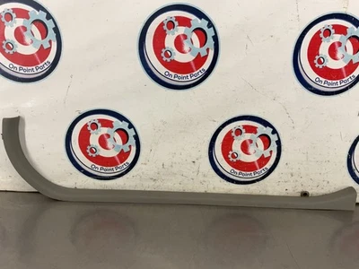 03-09 日产 350Z Coupe 右门窗台磨损装饰灰色 769B4CD001 原始设备制造商 14BIMD7 — 第 1/4 张图片