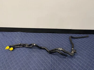 Mercedes Benz C63 S 2019 transmisión AMG línea de refrigerante manguera OEM Foto 1 de 4