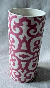 Jarrón de porcelana Michel Design Works rosa y blanco geométrico 7" - Imagen 1 de 4