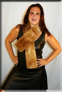 Neu hellbraun Moschusrat Pelz Schal Efurs4less - Bild 1 von 3