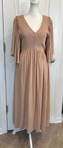 MITTOSHOP gesmoktes Midikleid mit Flatterärmeln Small Bohemian fließend Cottagecore - Bild 1 von 17