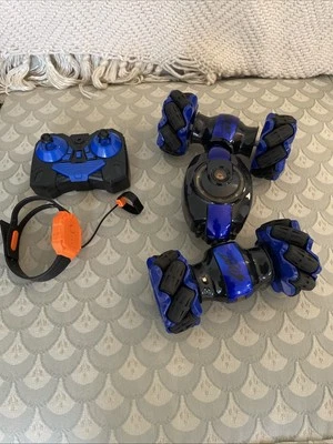 Double Sided RC Stunt Car 2.4G Twisting Vehicle Radio Remote Control Car - Image 1 of 4