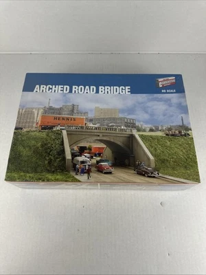 Walthers Cornerstone HO Scale 933-3196 Arched Road Bridge Structure Kit - Image 1 of 4