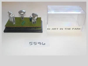 N Scale Art in the Park Diorama #1 w/ Figures Model Train Layout Scenery #5596 - Picture 1 of 6