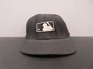 MLB Baseball Hat Cap Fitted Boys 6 7/8 Black White Major League Baseball Kids