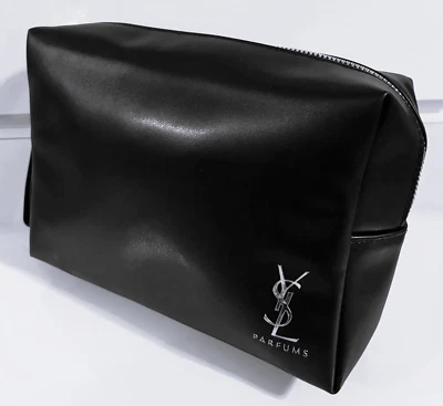 Bolso de Maquillaje YSL Yves Saint Laurent Negro Imitación Cuero Plateado Logo Artículos de Aseo ¡NUEVO! Foto 1 de 4
