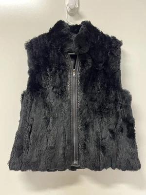 Chaleco acolchado reversible de piel de conejo Linda Richards Luxury Rex mediano Foto 1 de 4
