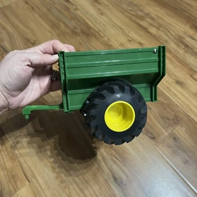 "Remolque de volteo John Deere 6"" goma Monster neumáticos pisadas vagón Tomy Play tractor" Foto 1 de 4