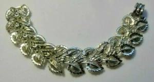 Vintage signiertes CORO Pegasus silberfarben Blätter Gliederarmband 7,5" - Bild 1 von 4