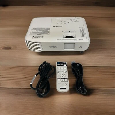 Epson VS250 3LCD Portable Projector 3200 Lumens HDMI HD - Image 1 of 4