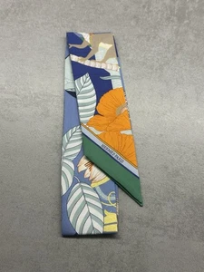 Hermès Twilly 100% Silk – Limited Edition Design - Imagen 1 de 6