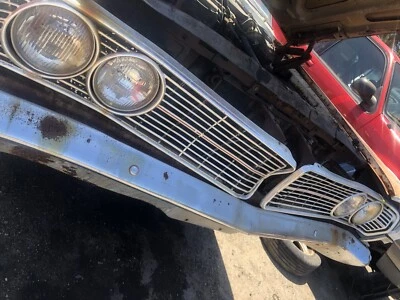 Rejilla personalizada Ford Galaxie 500 1968 OEM media moldura derecha moldura de aluminio Foto 1 de 4