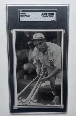Tarjeta de novato 1928 R315 Chuck Klein radiocontrol Philadelphia Phillies patio SCG auténtica Foto 1 de 2